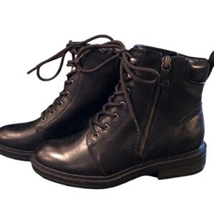 NEW BareTraps Black Amy Sue Lace-Up Combat Boots Women’s Size 6